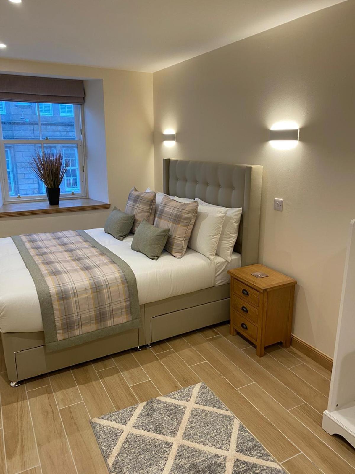 Waverley Apartment
